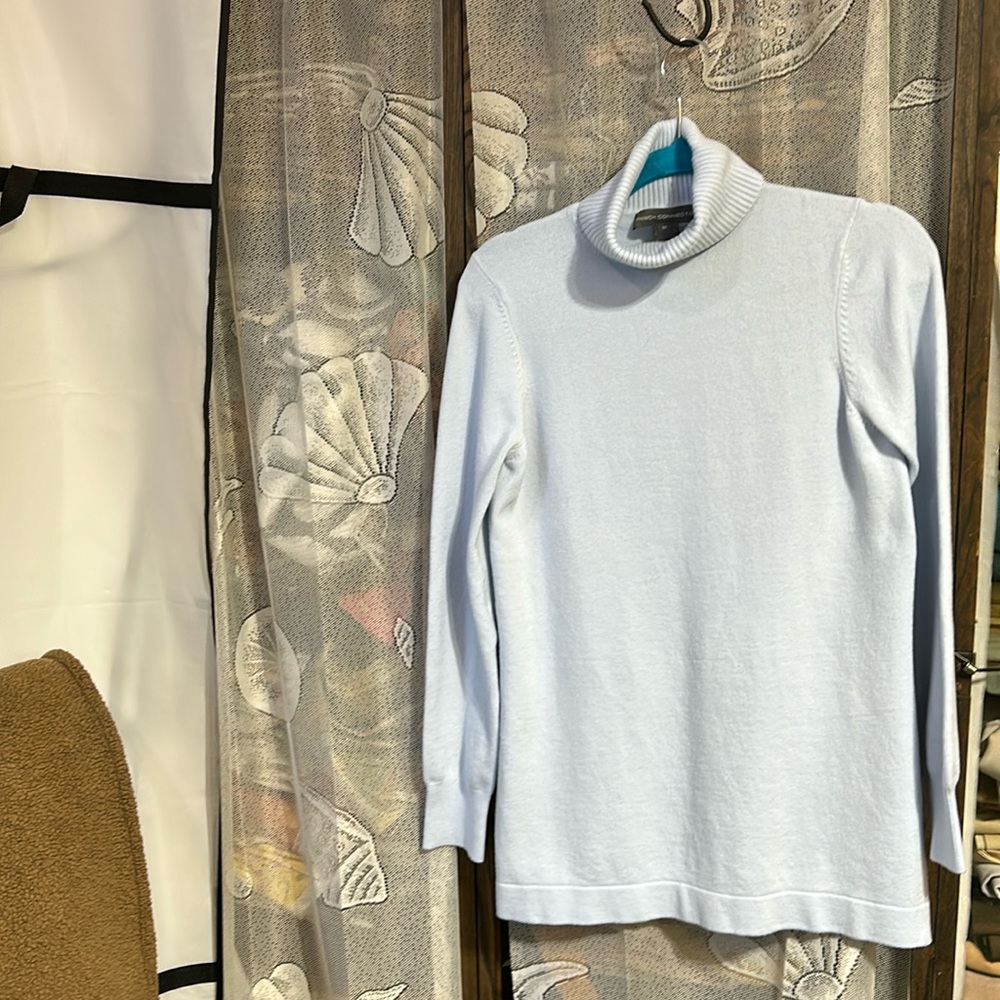 French Connection turtleneck Med
